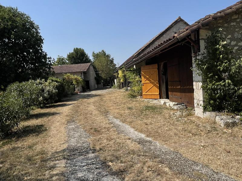 Propriété - 200 m² - 6 pièces