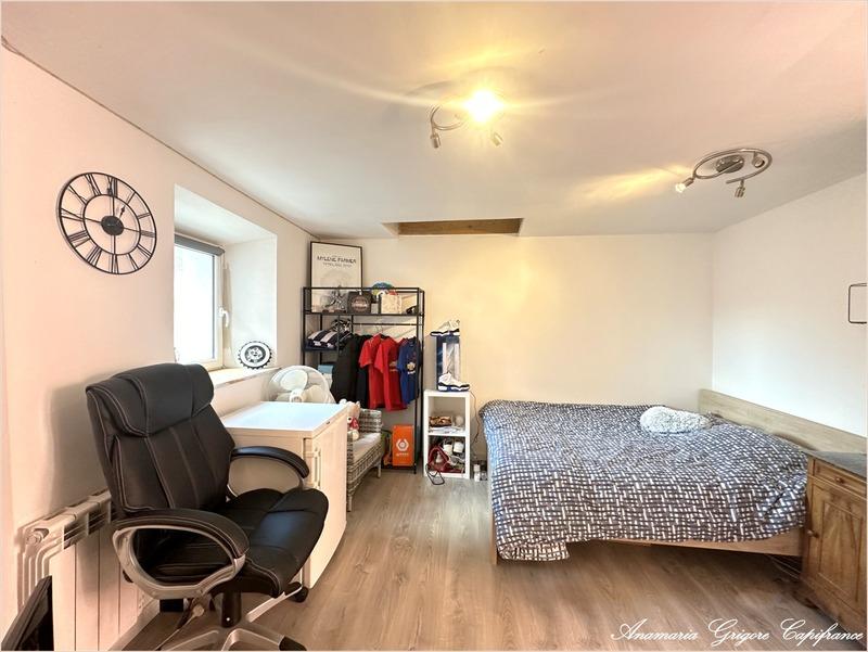 Maison de village - 90 m² - 4 pièces