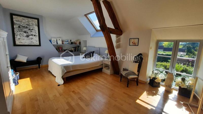 Maison ancienne - 205 m² - 10 pièces