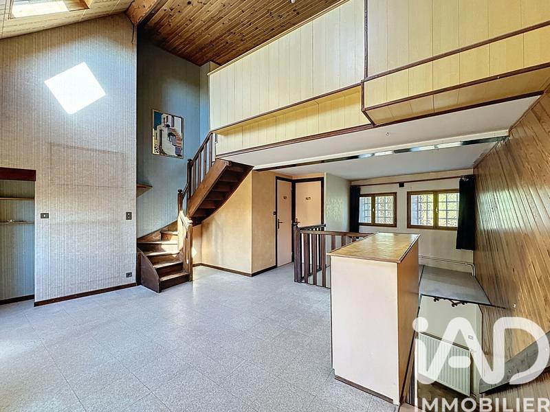 Maison - 199 m² - 9 pièces