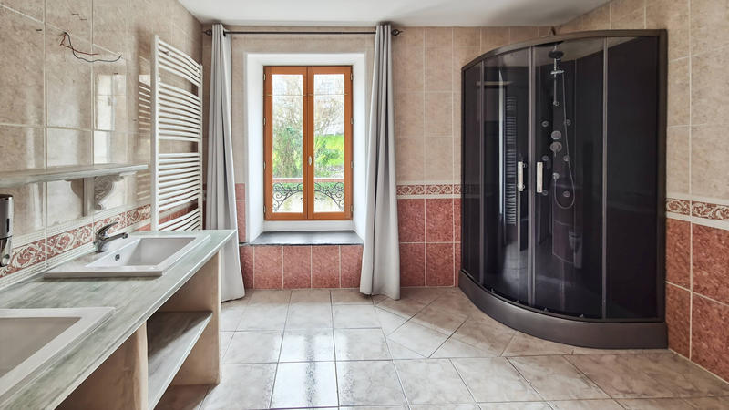 Viager - Maison - 242 m² - 9 pièces