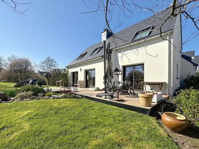 Maison - 148 m² - 7 pièces