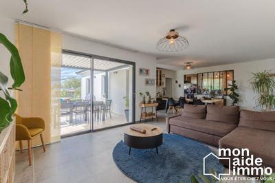 Maison - 123 m² - 5 pièces