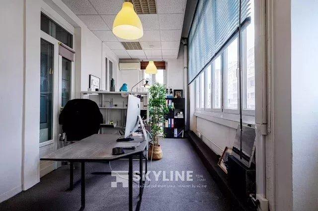 Appartement - 247 m² - 5 pièces