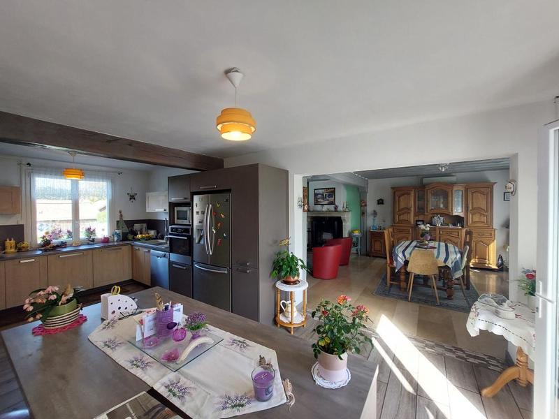 Maison - 159 m² - 7 pièces