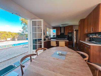 Maison - 210 m² - 8 pièces