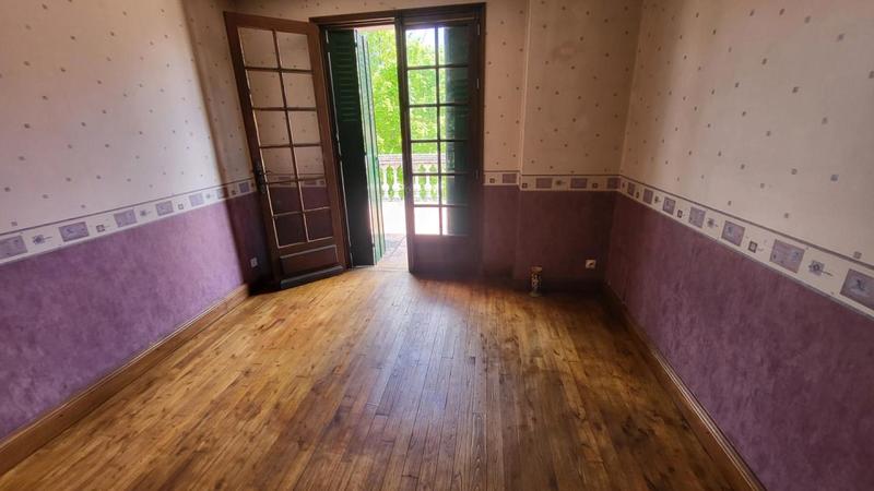 Maison - 200 m² - 8 pièces