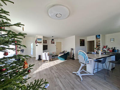 Maison - 95 m² - 5 pièces