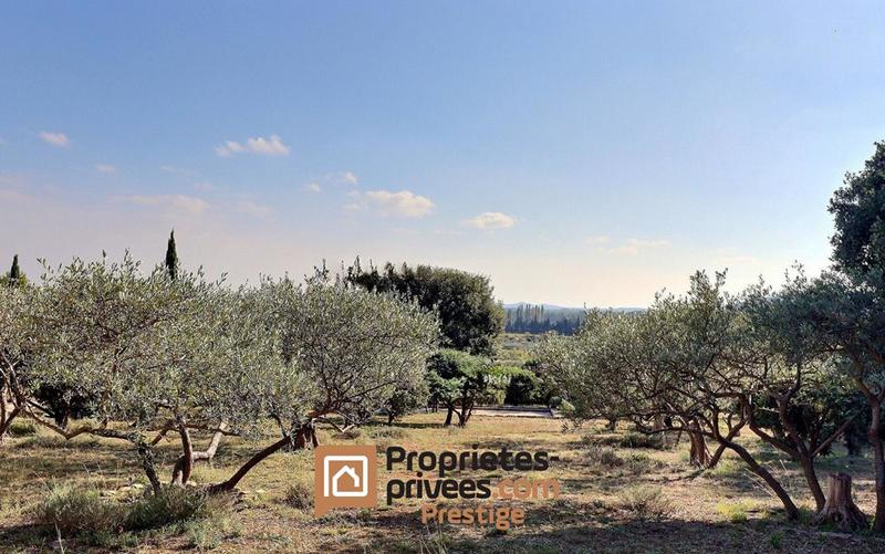 Demeure - 255 m² - 7 pièces