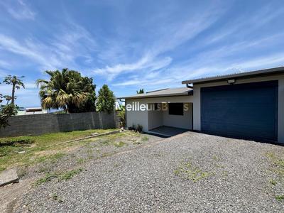 Maison - 103 m² - 4 pièces