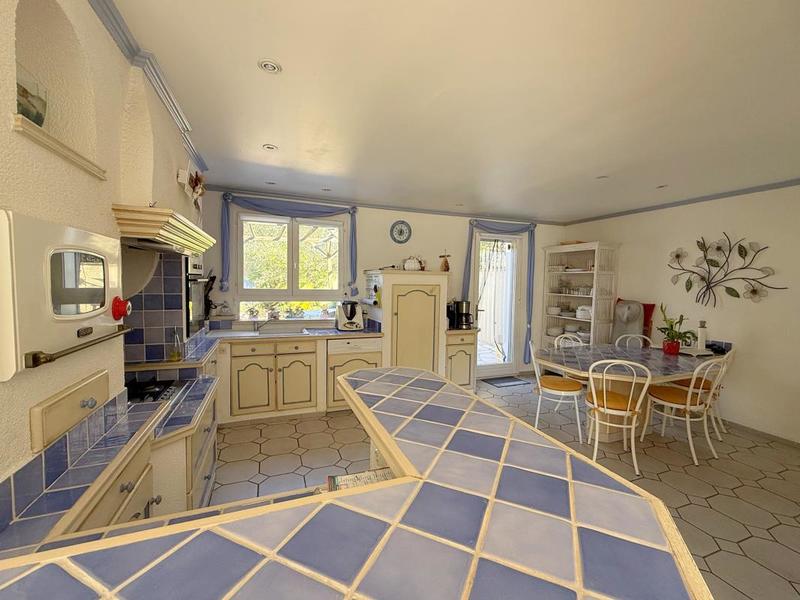 Maison - 144 m² - 6 pièces