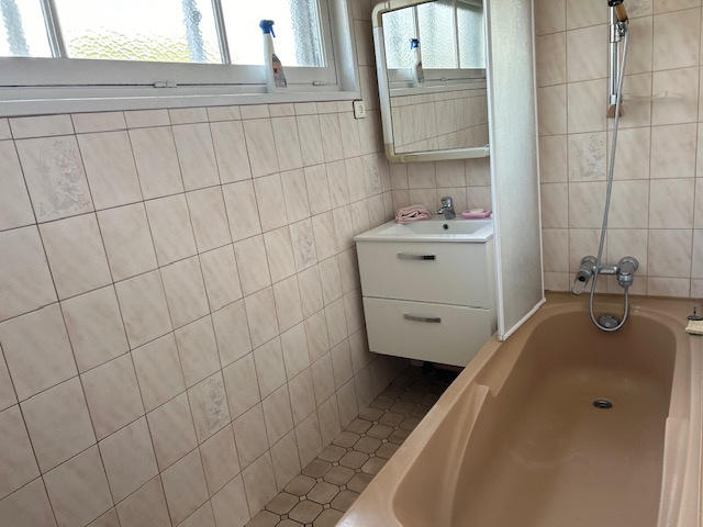 Maison - 93 m² - 7 pièces