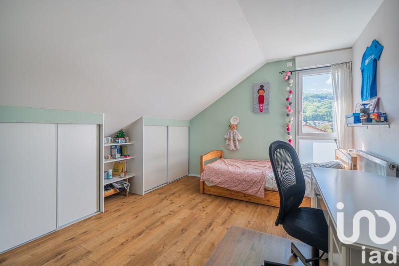 Maison - 169 m² - 10 pièces