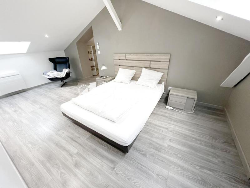 Propriété - 369 m² - 10 pièces