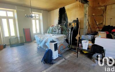 Maison - 282 m² - 11 pièces