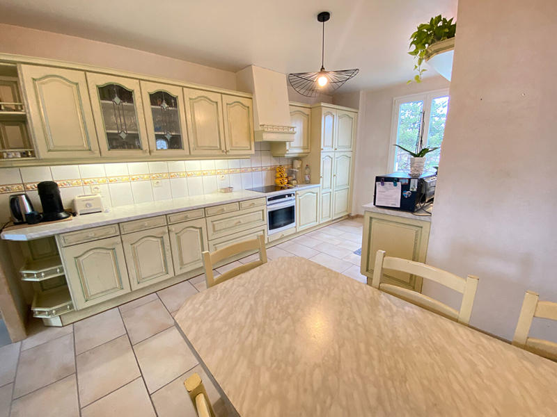 Maison - 93 m² - 4 pièces