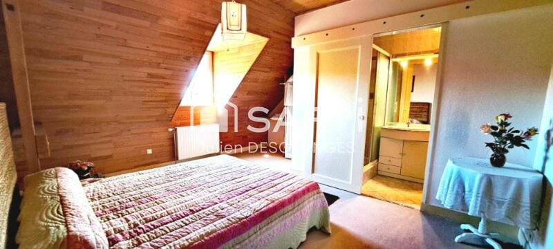 Maison - 355 m² - 15 pièces