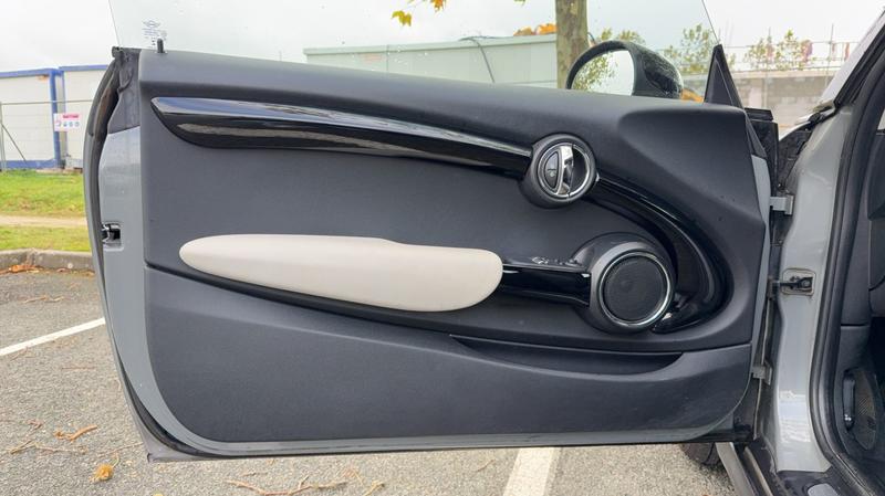 Mini Mini 1.5 Cooper d 95 Red Hot Chili - Toit ouvrant