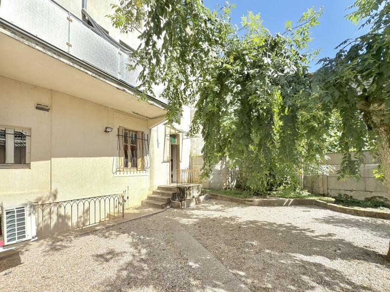 Maison ancienne - 290 m² - 12 pièces