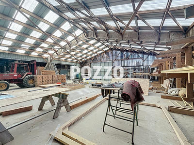 Local d'activité / Entrepôt - 1 200 m²