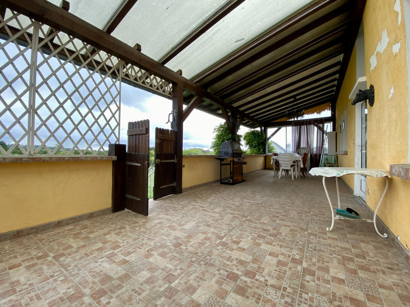 Maison - 195 m² - 8 pièces