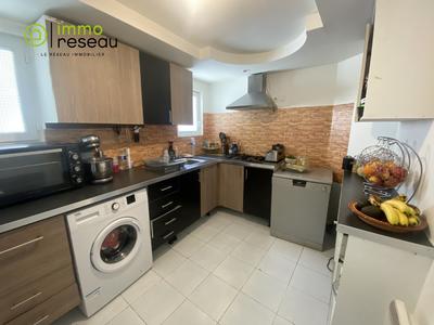 Maison - 97 m² - 5 pièces