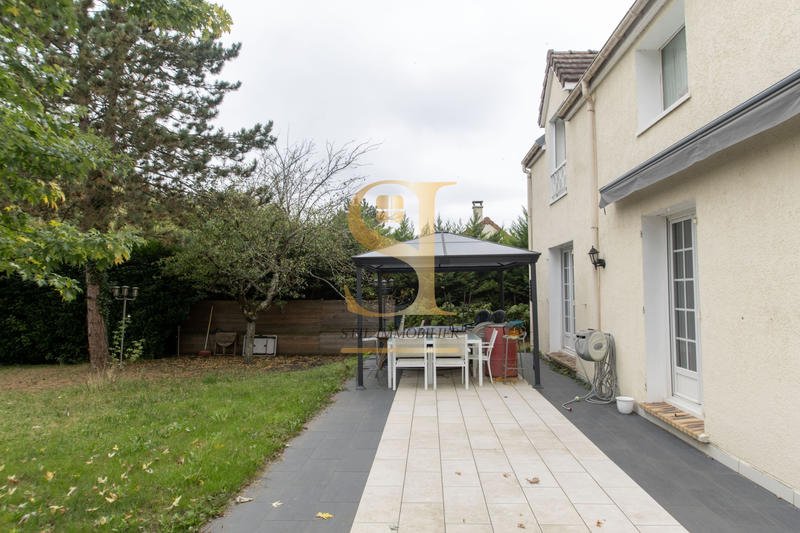 Maison - 172 m² - 7 pièces