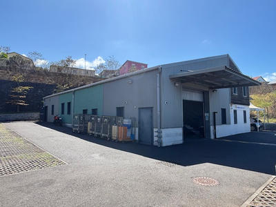 Local d'activité / Entrepôt - 386 m²