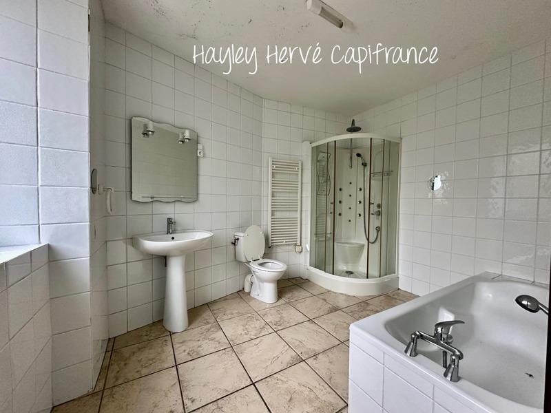 Maison en pierre - 170 m² - 6 pièces