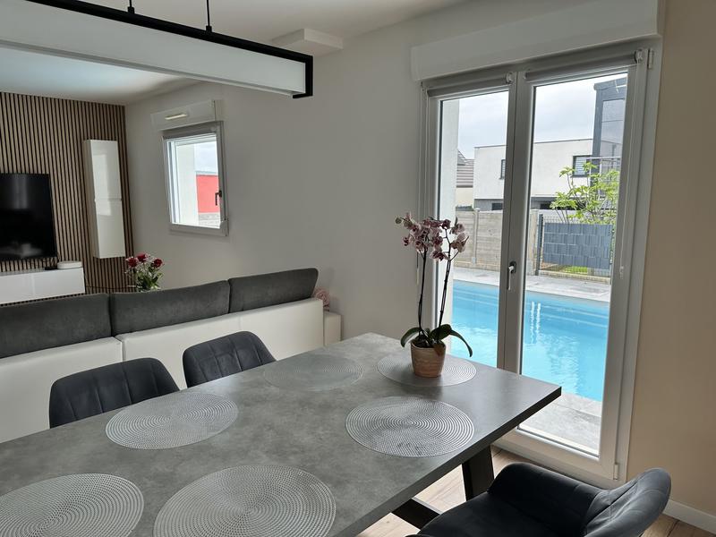 Maison - 102 m² - 5 pièces