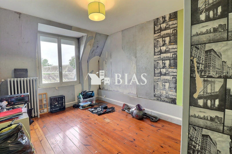 Maison ancienne - 220 m² - 7 pièces