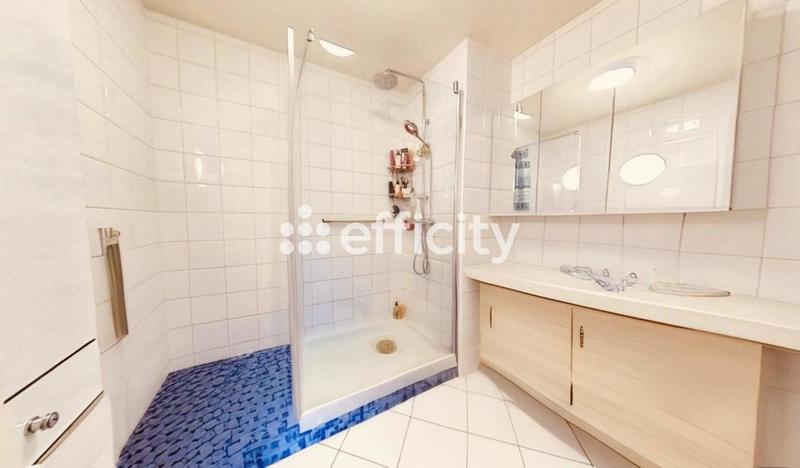 Appartement - 86 m² - 4 pièces