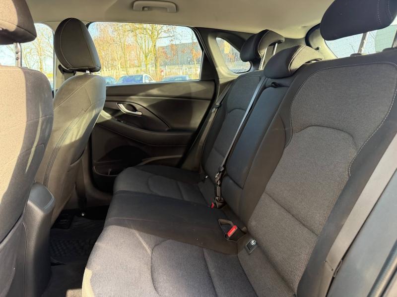 Hyundai i30 1.5dpi 110ch Creative + Sièges et volant chauffants