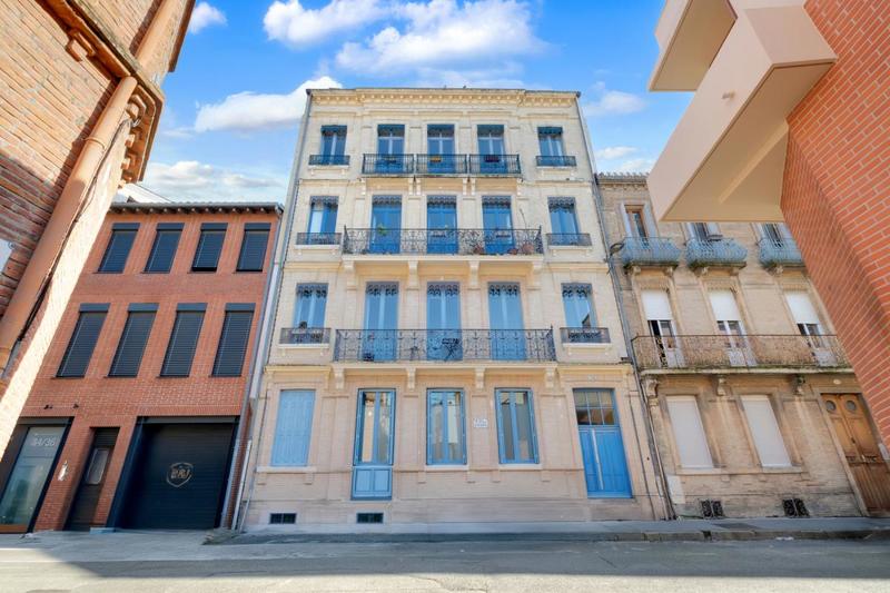 Loft - 125 m² - 5 pièces