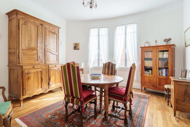 Appartement - 90 m² - 4 pièces