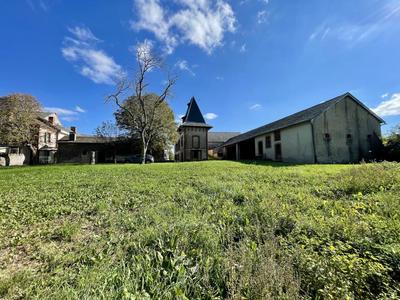 Maison - 220 m² - 7 pièces