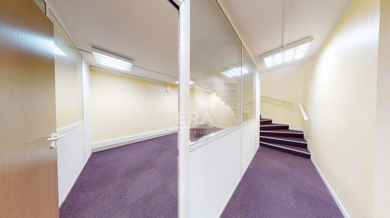 Bureau - 208 m² - 5 pièces