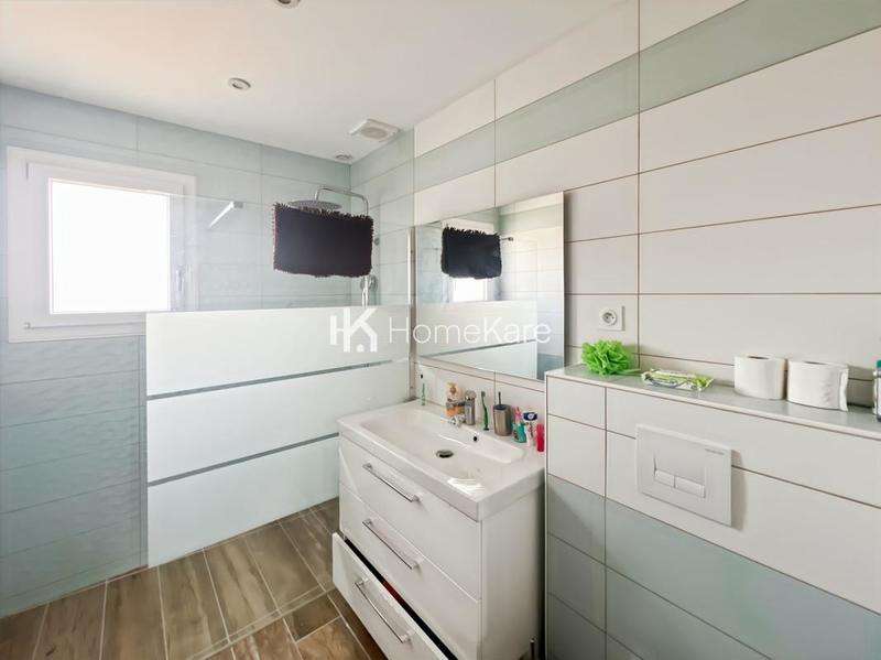 Maison - 145 m² - 5 pièces