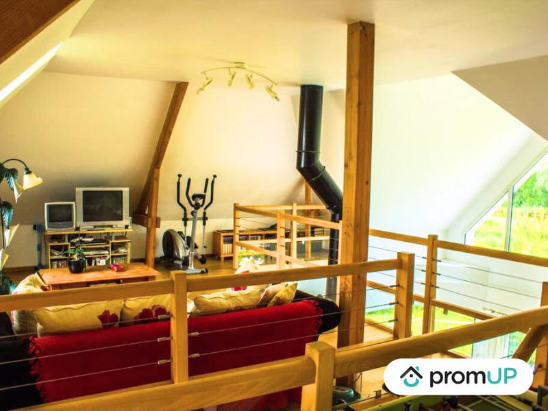 Maison - 212 m² - 7 pièces