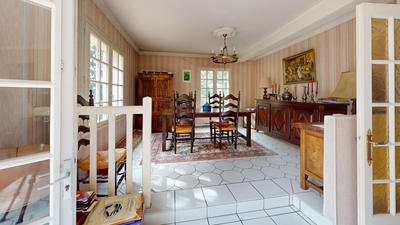 Maison - 162 m² - 7 pièces