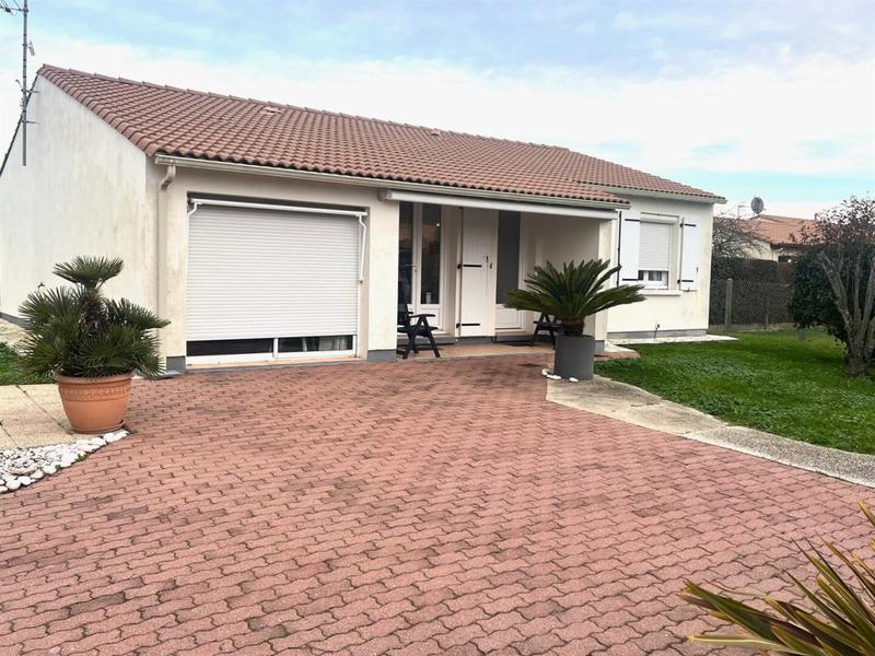 Maison - 90 m² - 4 pièces