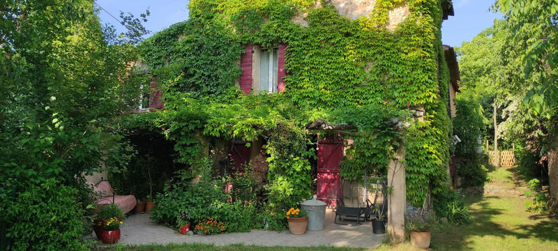 Maison - 280 m² - 8 pièces