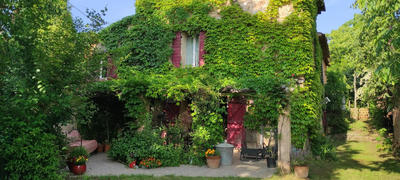 Maison - 280 m² - 8 pièces