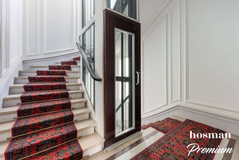 Appartement - 165 m² - 6 pièces