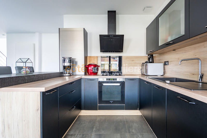 Maison - 156 m² - 6 pièces