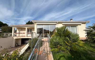 Maison - 153 m² - 5 pièces