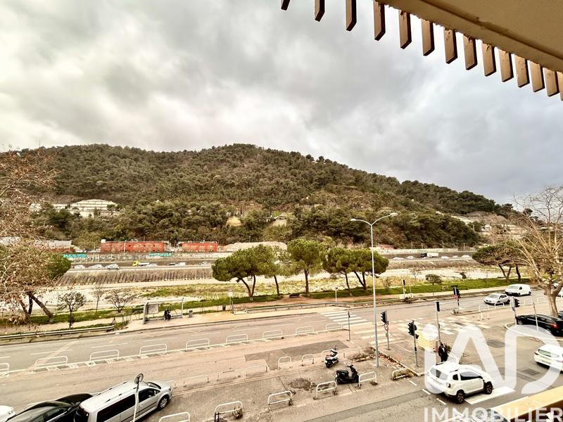 Appartement - 85 m² - 4 pièces