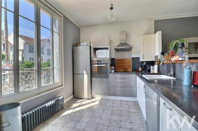 Maison - 152 m² - 6 pièces