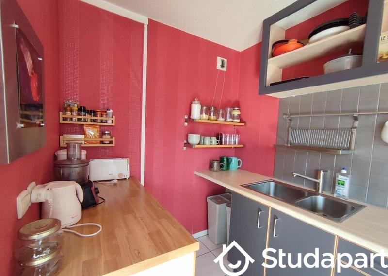 Chambre - 10 m² - 1 pièce