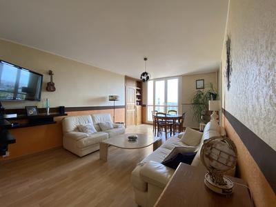 Appartement - 81 m² - 4 pièces